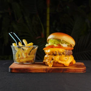 Hambúrguer Clássico Duplo